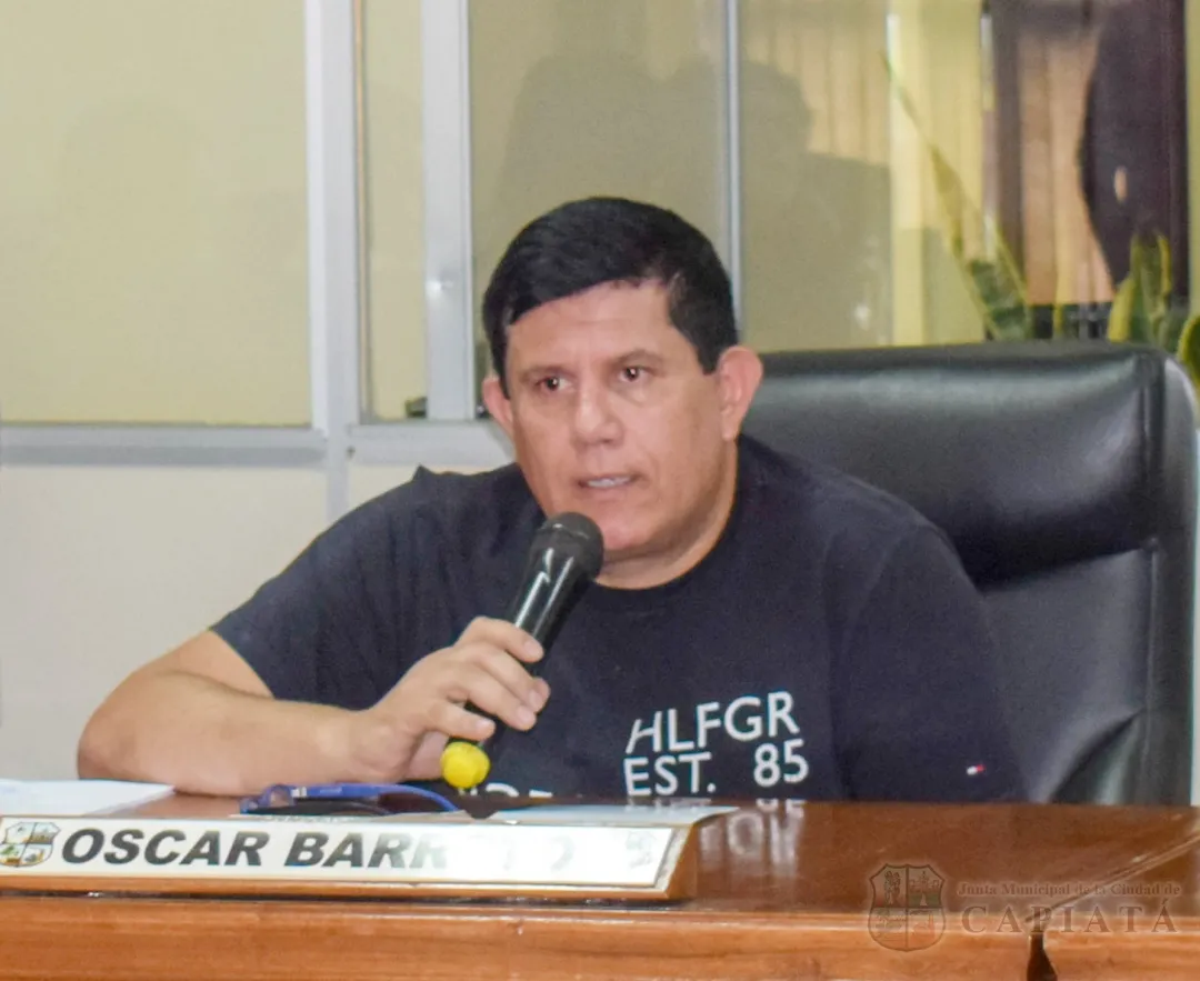 Foto 3 de Autorizan al Ejecutivo Municipal desafectar espacio público donde está asentada la Esc. Bás. Priv. Subvencionada Nº 6438 “Santa Lucía”, a favor del MEC