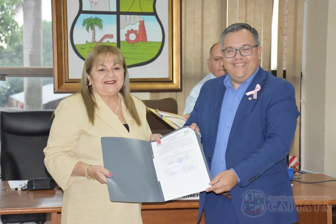 Foto 15 de Doña María Luisa Ortiz de Da Costa es reconocida como “Hija Dilecta de la ciudad de Capiatá