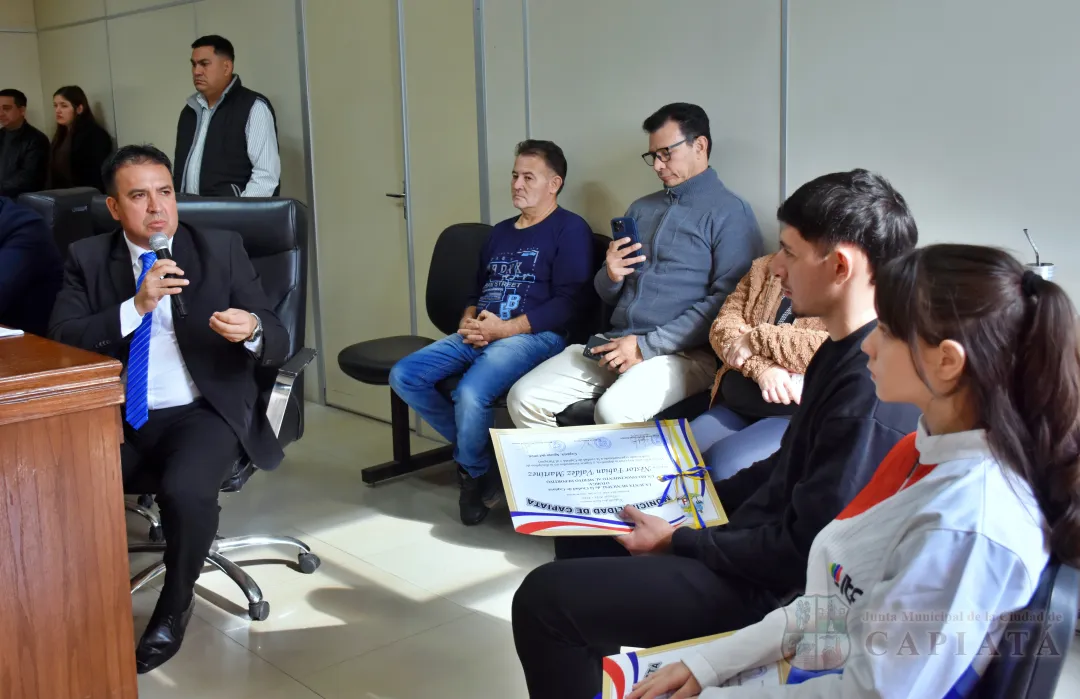 Foto 8 de El multicampeón de Taekwondo, Prof. Néstor Fabián Valdez Martínez, fue reconocido con el “Mérito Deportivo” por su destacada trayectoria