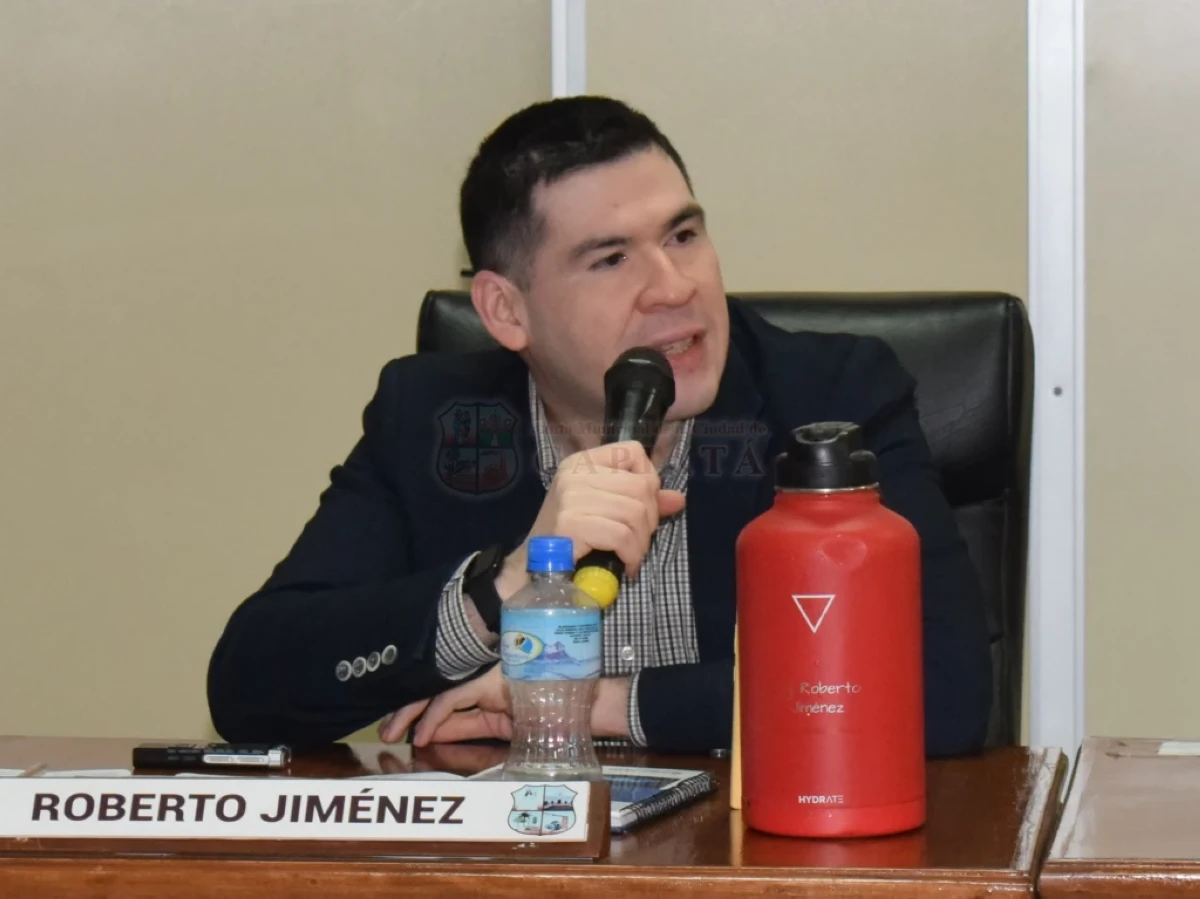 Foto 1 de Dotar del sistema de desagüe a la Cía. 10ª Laurelty es un compromiso de la administración municipal y debe ser una de las prioridades, señalan los concejales