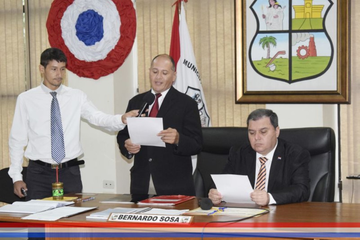 Foto 1 de SESION ORDINARIA DE LA JUNTA MUNICIPAL DE CAPIATA: Notas Recibidas y Expedientes Dictaminados