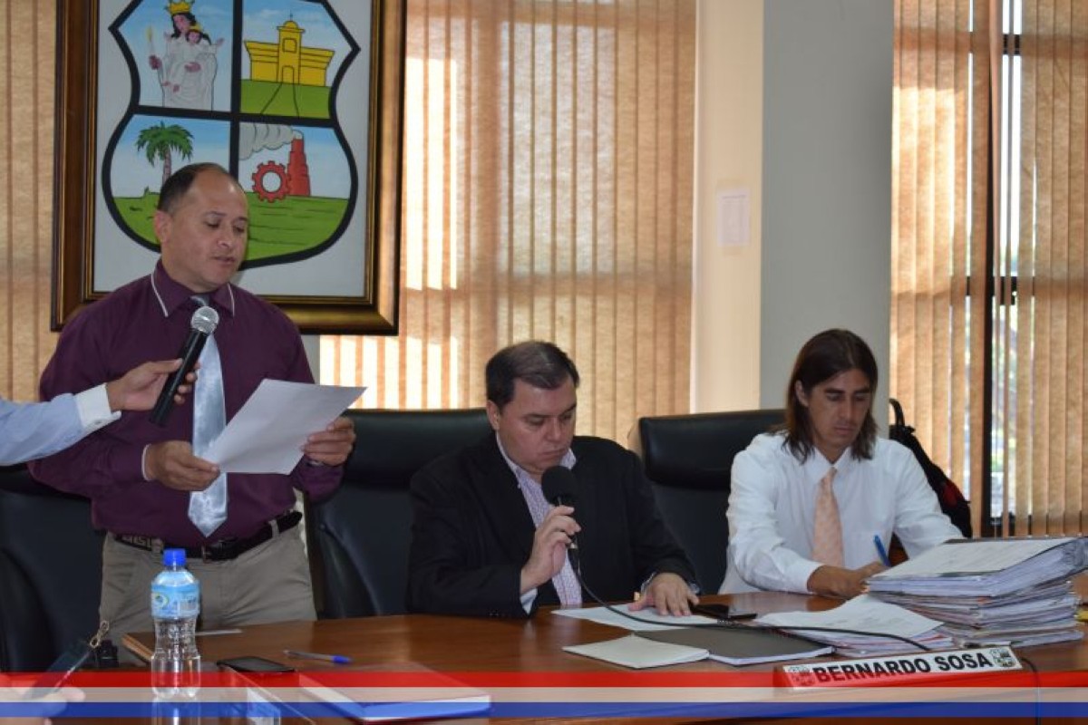 Foto 1 de SESION ORDINARIA DE LA JUNTA MUNICIPAL DE CAPIATA: Notas Recibidas y Expedientes Dictaminados