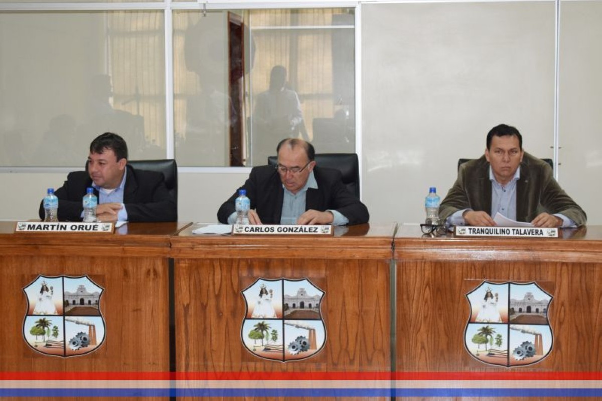 Foto 16 de SESION ORDINARIA DE LA JUNTA MUNICIPAL DE CAPIATA: Notas Recibidas, Nota Remitida y Expedientes Dictaminados