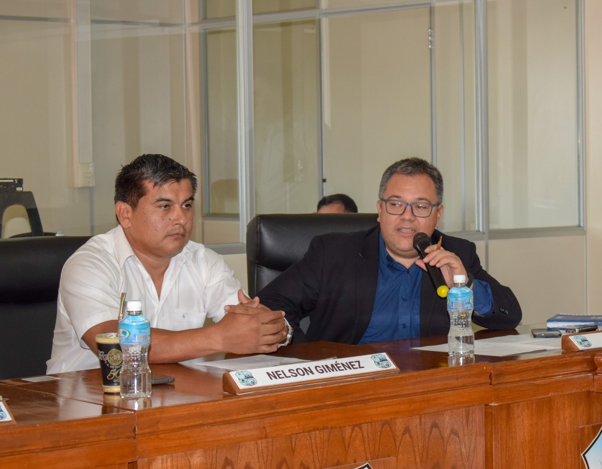 Foto 17 de SESION ORDINARIA DE LA JUNTA MUNICIPAL DE CAPIATA: Notas Recibidas, Nota Remitida y Expedientes Dictaminados