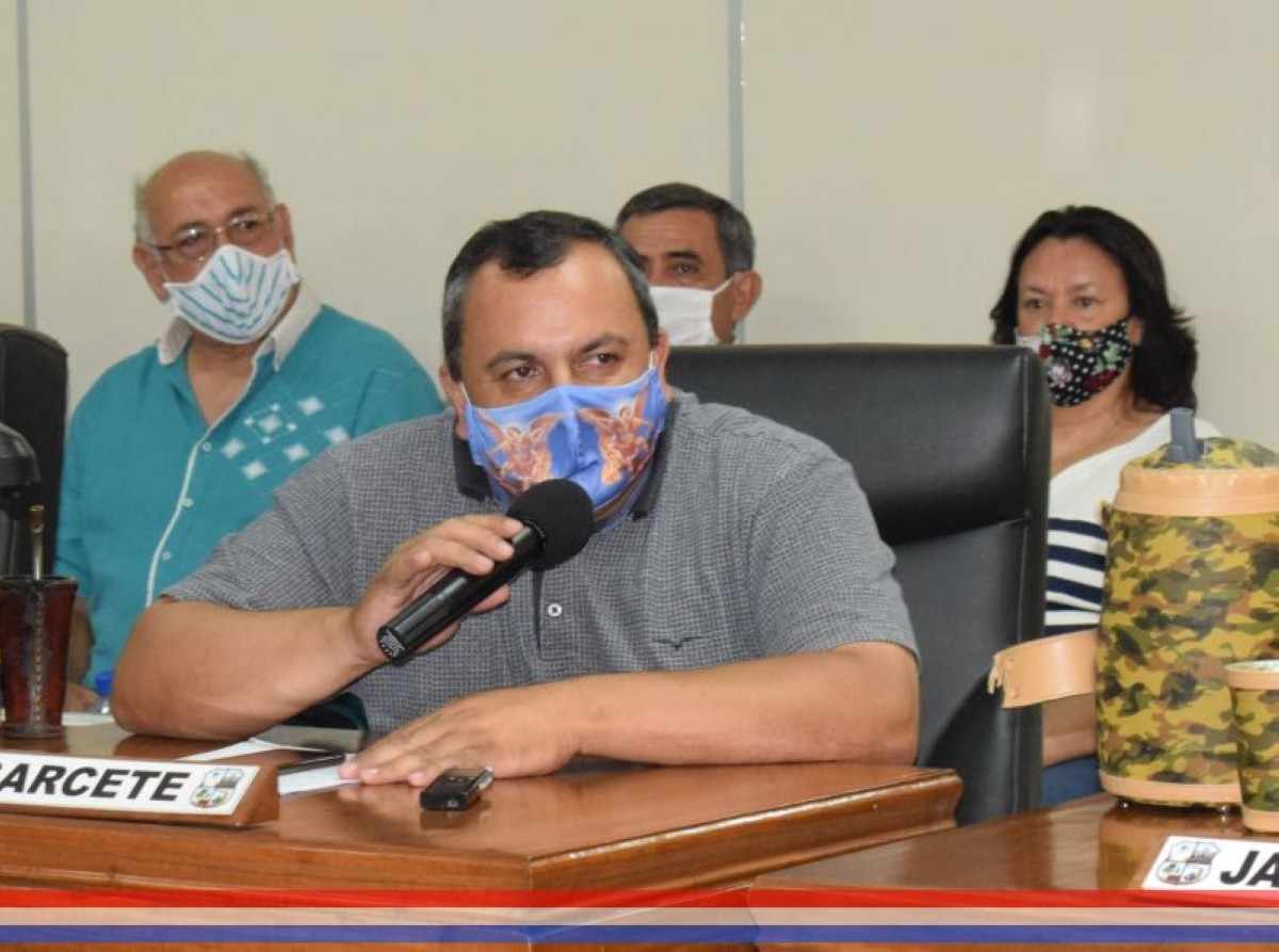 Foto 19 de El Prof. Esteban Antonio Romero Insfrán recibió el reconocimiento como Hijo Dilecto de la ciudad de Capiatá