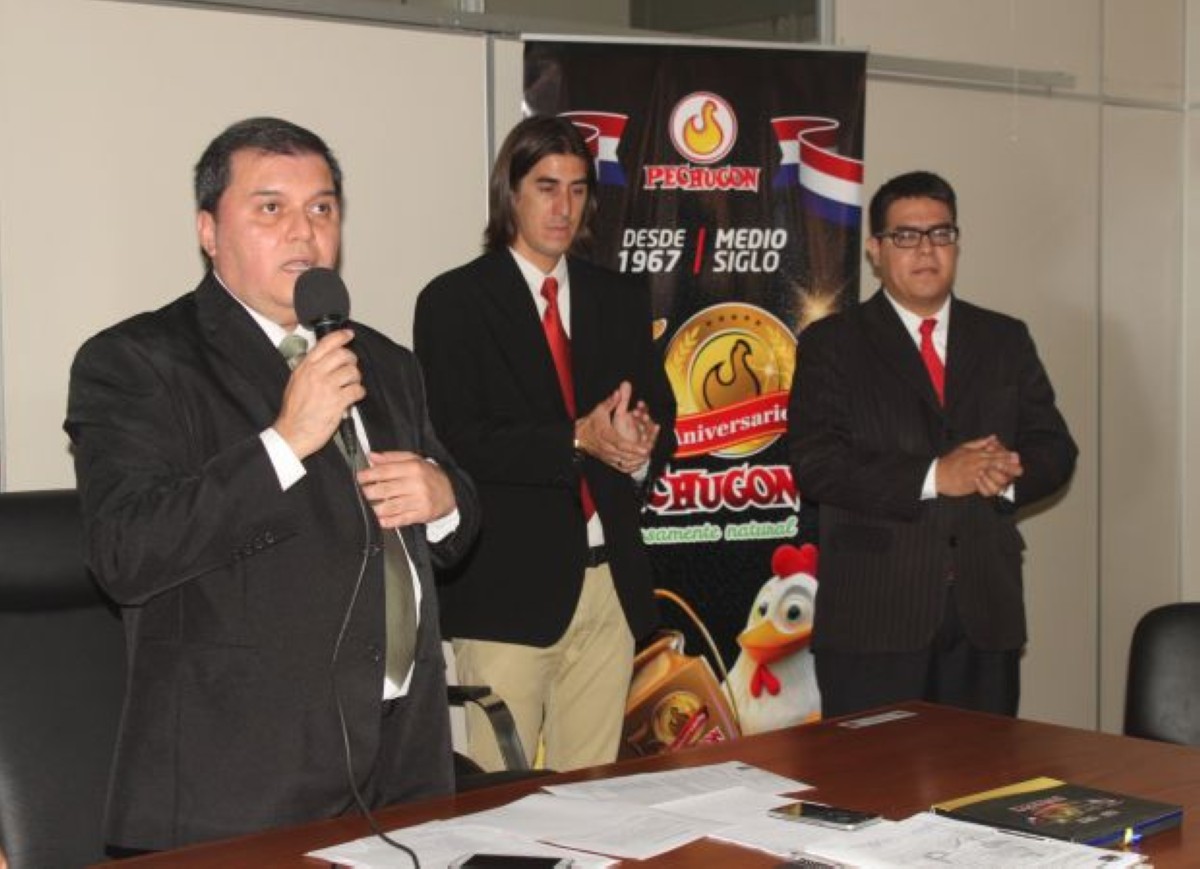 Foto 2 de El Abg. Pedro Hugo Lorenzo González Barrios juró como juez de Faltas ad hoc