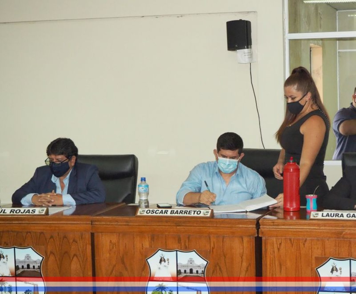 Foto 7 de SESION ORDINARIA DE LA JUNTA MUNICIPAL DE CAPIATA: Notas Recibidas, Nota Remitida y Expedientes Dictaminados