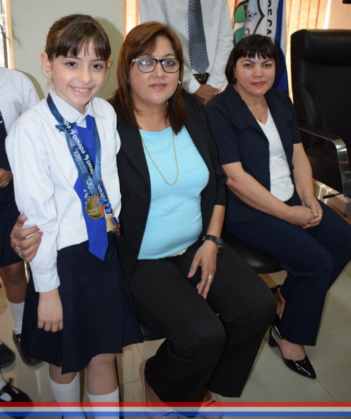 Foto 12 de Reconocimiento a la Esc. Bás. Nº 81 y Col. Nac. "Ma. Auxiliadora"