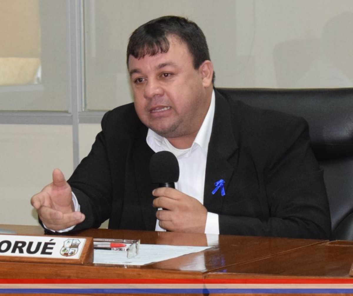 Foto 1 de Declaran Ciudadana Ilustre de Capiatá a la Dra. Cecilia Silvera Miño por su destacado trabajo en el campo literario e intelectual
