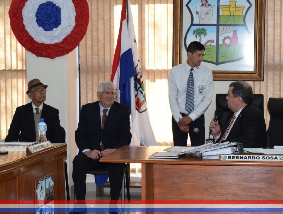 Foto 10 de Reconocimiento a Don Julián Valdez y a Don Celso Grance