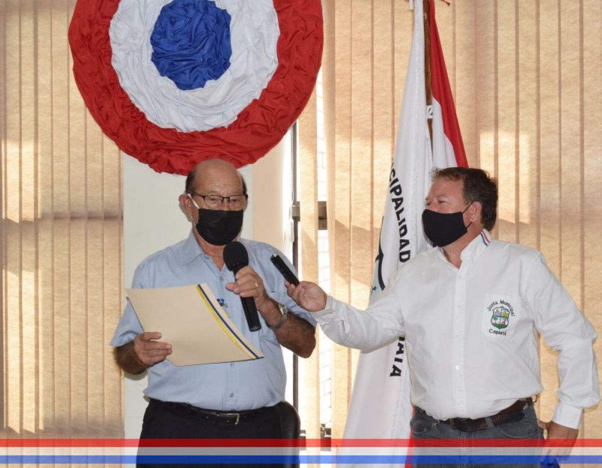 Foto 25 de El Prof. Esteban Antonio Romero Insfrán recibió el reconocimiento como Hijo Dilecto de la ciudad de Capiatá