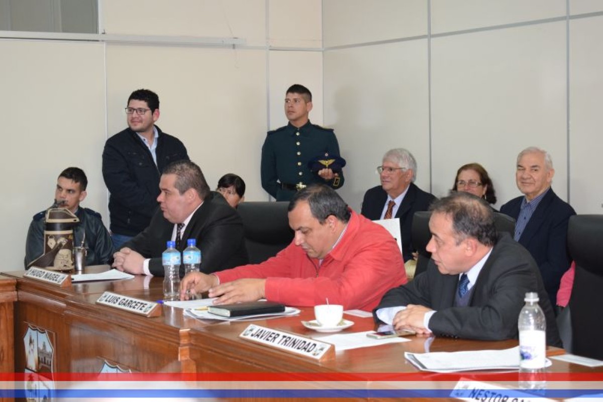 Foto 29 de Reconocimiento a Don Julián Valdez y a Don Celso Grance