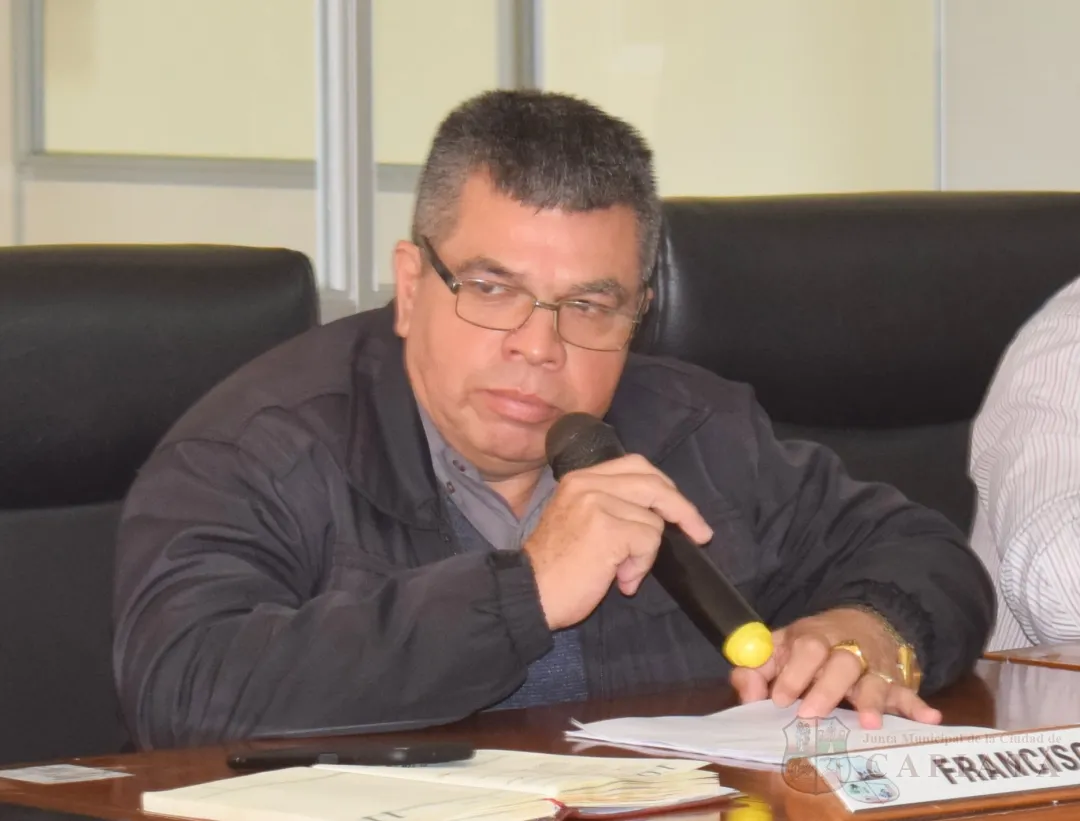 Foto 4 de Reiteran pedidos de instalación y de reparación de equipos semafóricos en cruces críticos de la ciudad