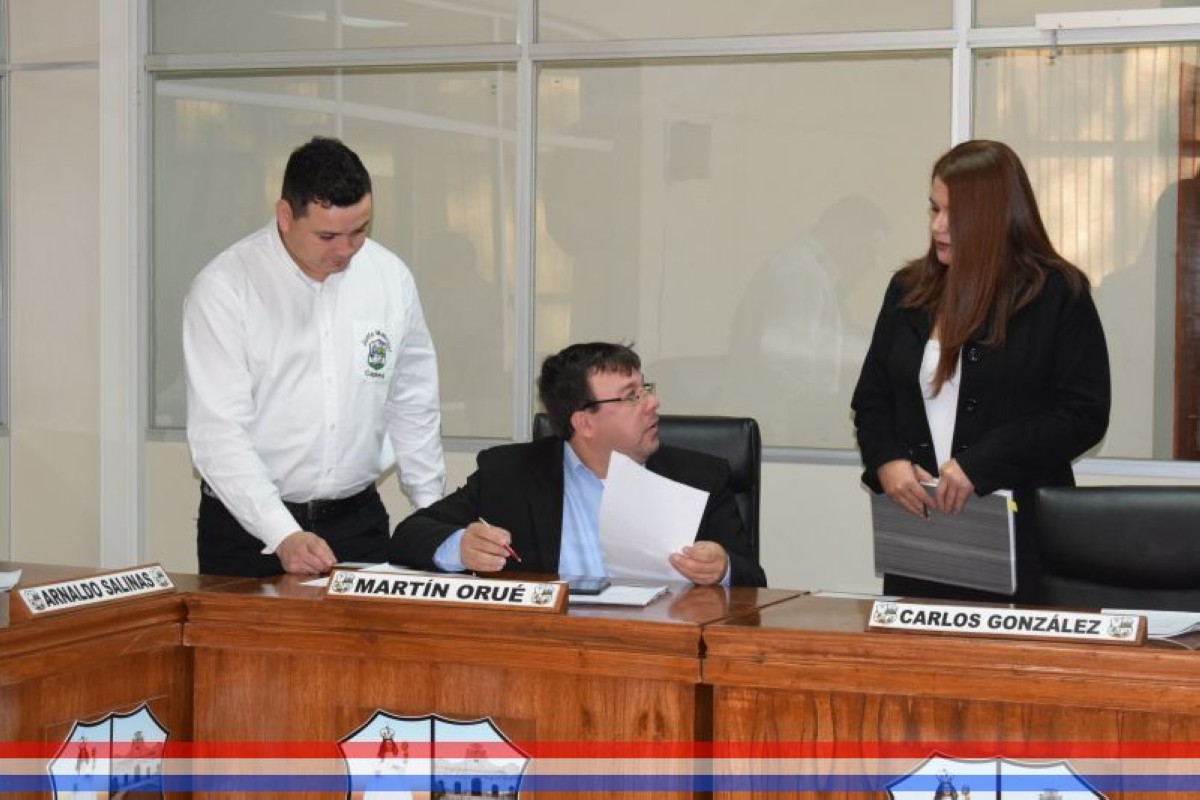 Foto 11 de SESION EXTRAORDINARIA DE LA JUNTA MUNICIPAL DE CAPIATA: Notas Recibidas, Nota Remitida y Expedientes Dictaminados