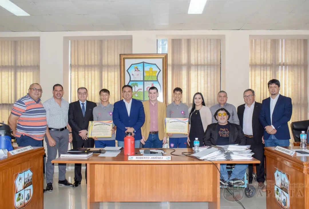 Reconocimiento al Mérito Deportivo a jóvenes futbolistas capiateños, campeones de Torneo Internacional disputado en Japón