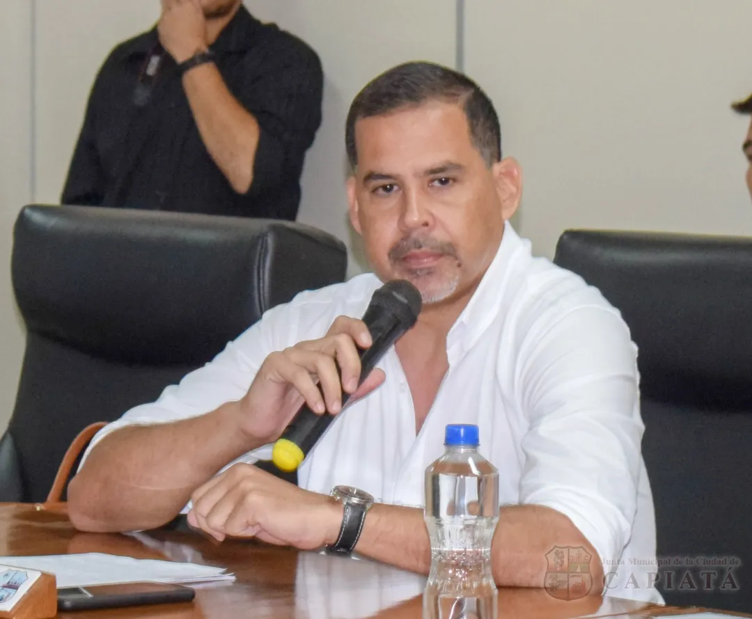 Concejal Riquelme denuncia problemas en la recolección de residuos en las instituciones educativas públicas