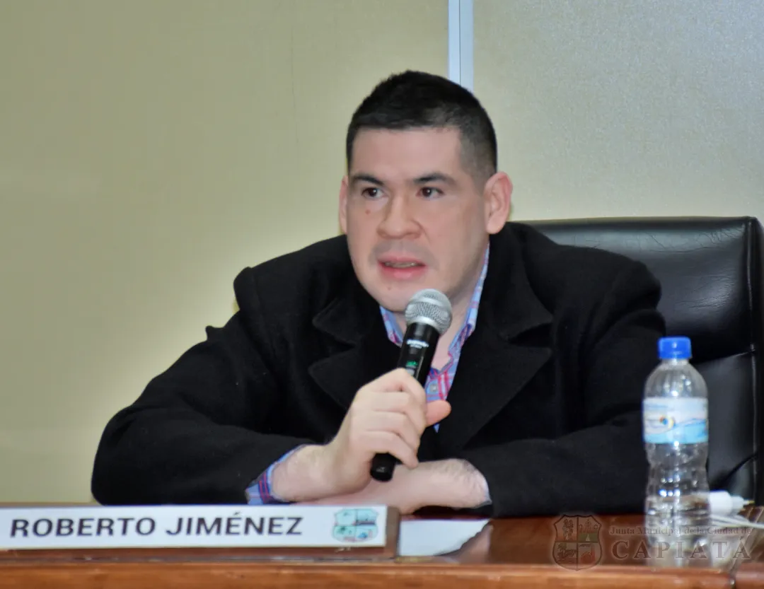 Concejal Jiménez plantea la remisión de una nota al TACPy, solicitando la construcción de la vereda en la entrada de ex Aratirí