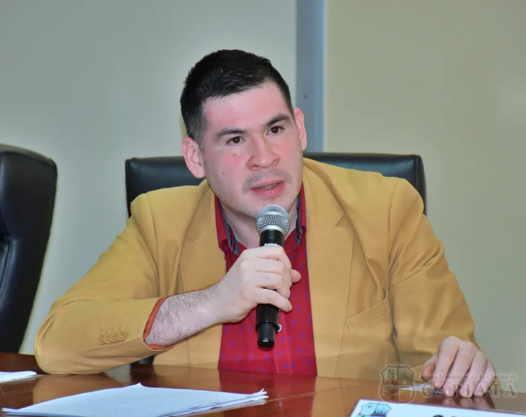 Concejal Jiménez solicita remitir una nota al Viceministerio de Transporte pidiendo cobertura del servicio para zona de Tres Fronteras