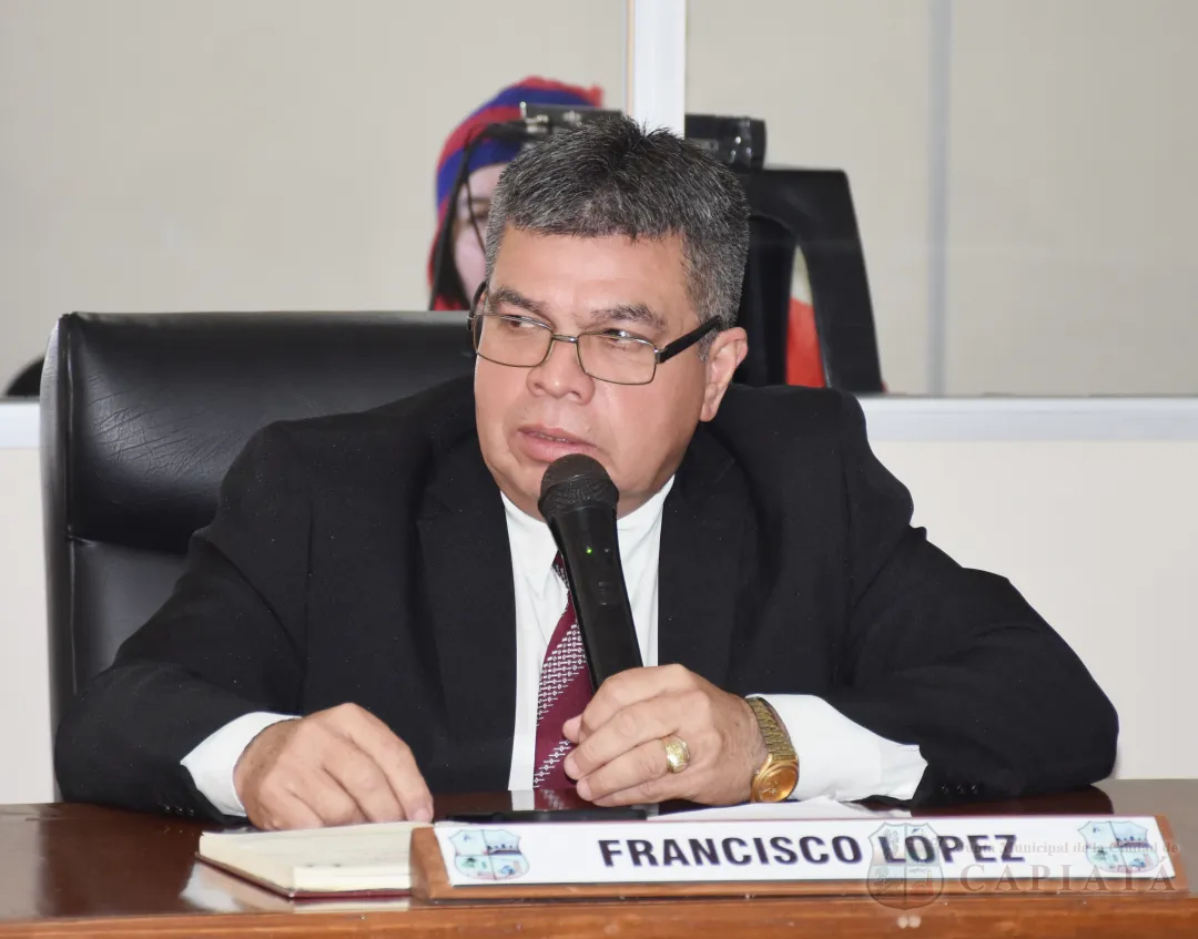 Concejal López reitera solicitud de instalación de reductores de velocidad en la intersección de las calles Martín Ledesma y Boquerón
