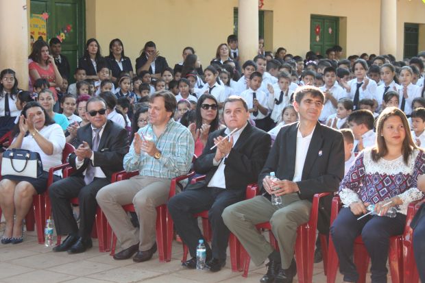 Inauguración de aulas en la escuela Enrique Soler