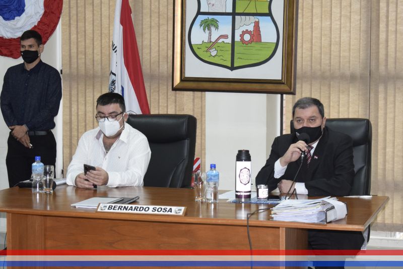 Informe del director del Hospital Distrital de Capiatá sobre la situación epidemiológica causada por el COVID - 19, entre otros temas