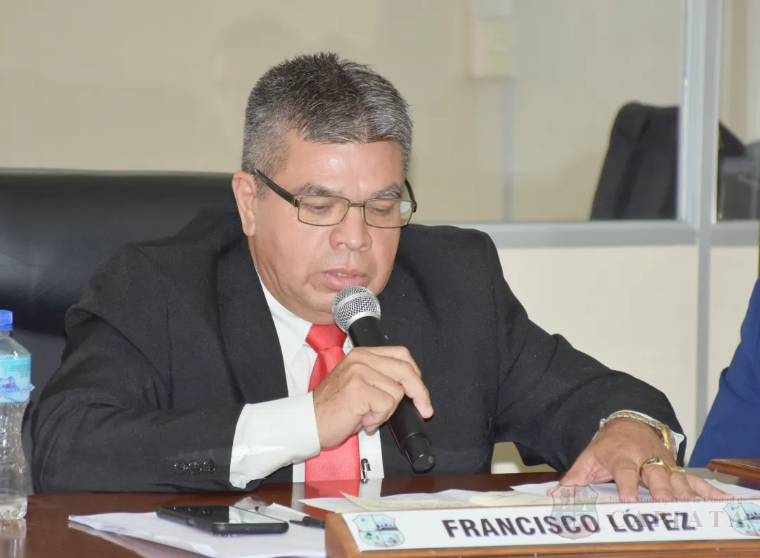 Proponen otorgar reconocimiento al Mérito al Mg. Daniel Antonio González Fariña, docente de gran trayectoria
