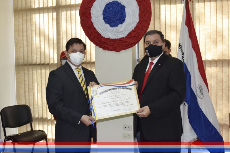Acto de entrega del reconocimiento de Mención al Mérito al capitán Richard Emilio López Abdala, comandante de la URECC