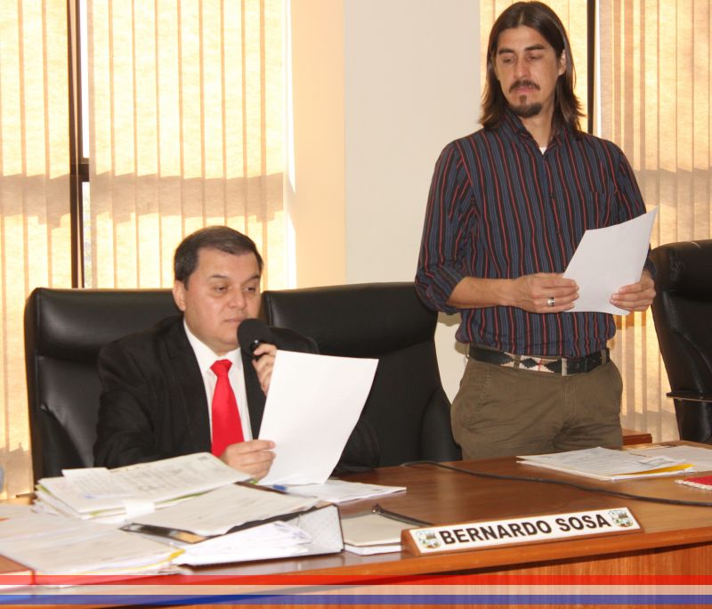 Aprueban adenda al contrato de obras de pavimentación asfáltica, construcción de puentes, drenaje y reposición vial