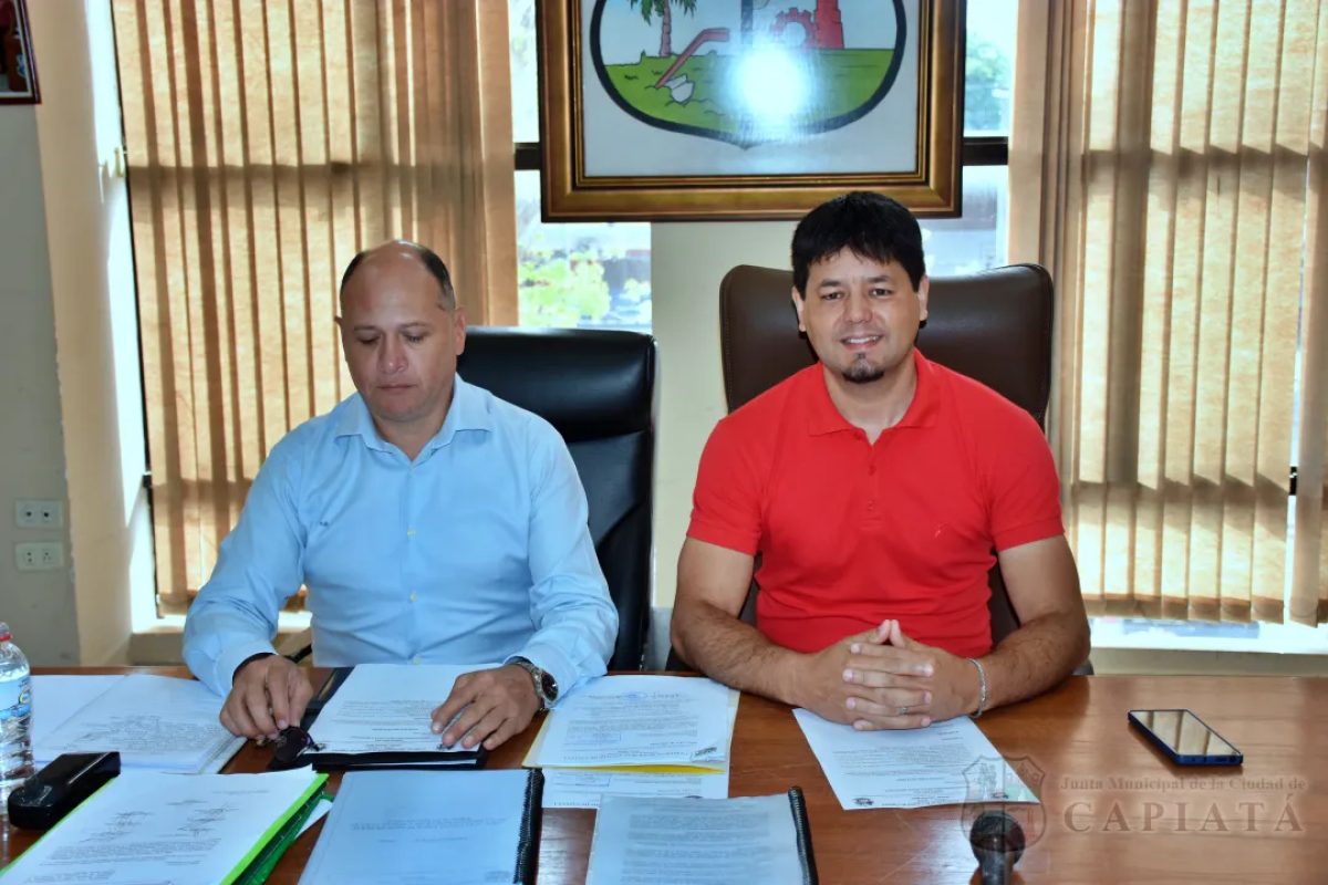 Foto 12 de SESION ORDINARIA DE LA JUNTA MUNICIPAL DE CAPIATA: Notas Recibidas y Expedientes Dictaminados