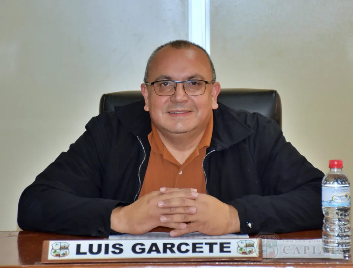Foto 5 de SESION ORDINARIA DE LA JUNTA MUNICIPAL DE CAPIATA: Notas Recibidas y Expedientes Dictaminados