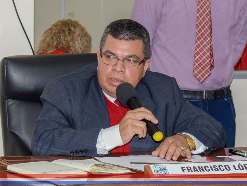 Concejal López solicita reparación de maquinaria del departamento de Aseo Urbano