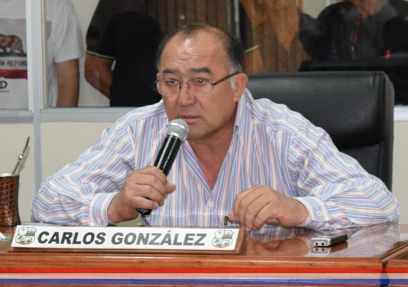 Asfaltados se llenan de arena tras las lluvias en Cía. 7ª Posta Ybyraró, señaló el concejal Carlos González