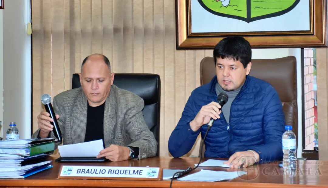 SESION ORDINARIA DE LA JUNTA MUNICIPAL DE CAPIATA: Notas Recibidas y Expedientes Dictaminados
