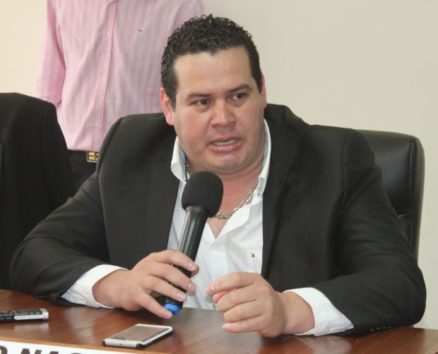Solicitan la reparación urgente de varios tramos de asfaltados