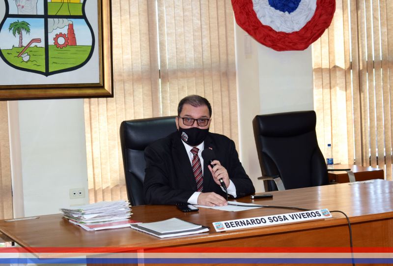 "Que el nacimiento del Niño Dios sea una oportunidad que nos da la vida para que el año próximo cumplamos aún mejor nuestro trabajo y honremos la confianza que la ciudadanía deposita en nosotros", concejal presidente Bernardo Sosa Viveros