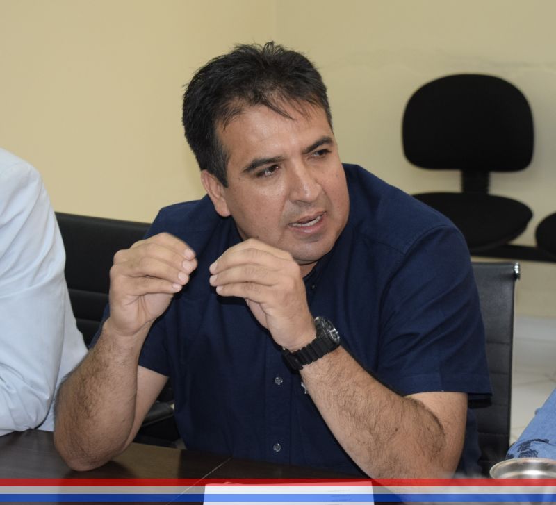 Concejal Denis solicita analizar la posibilidad de adquirir terrenos aledaños al camposanto "Brisas del Sur" para estacionamiento
