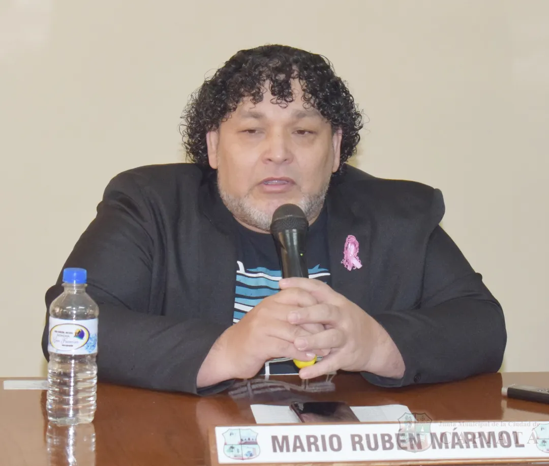 Concejal Mármol solicita trabajo en conjunto entre la Comuna y las fuerzas de seguridad para controlar a jóvenes sin la edad mínima para conducir motos