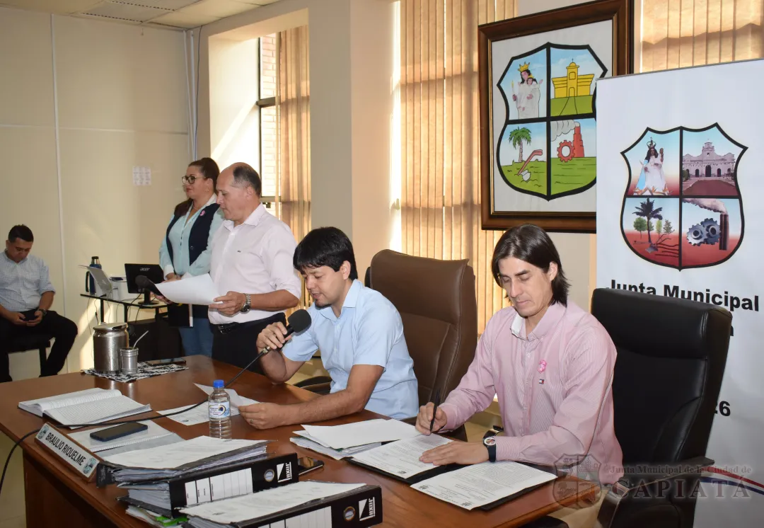 SESION ORDINARIA DE LA JUNTA MUNICIPAL DE CAPIATA: Notas Recibidas y Expedientes Dictaminados