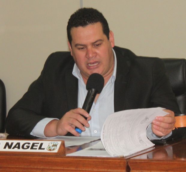 Concejal Nagel solicita se dé cumplimiento a la Resolución que ordena el traslado de una parada de taxi de una vereda a otra