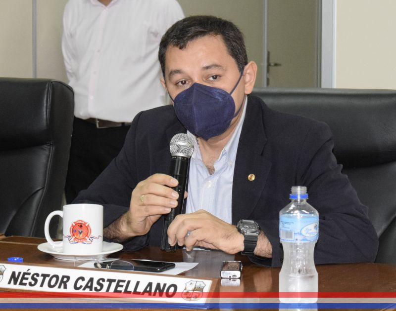 Concejal Castellano solicita la reparación de la calle San Pedro y la intervención de la Dirección de Gestión Ambiental ante el derrame de aguas servidas en la zona sur