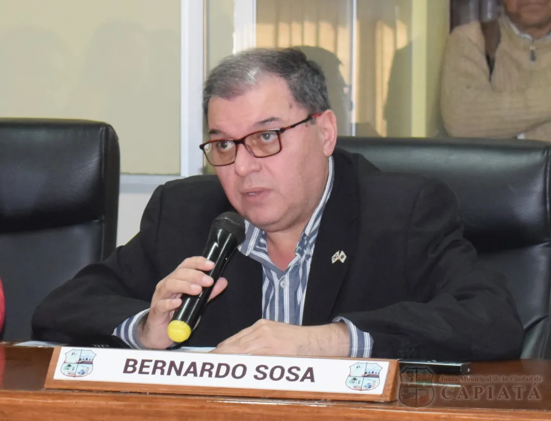 Declaran de  Interés Público Municipal a terreno privado municipal ubicado en medio de una proyección de calle en el casco céntrico