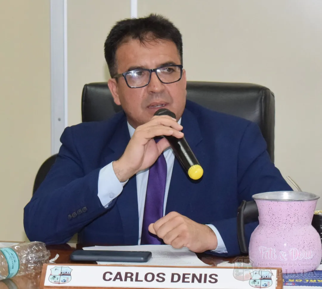 Solicitan reparación de asfaltados en Cía. 7ª Posta Yvyraro y el informe del plan de bacheo de toda la ciudad