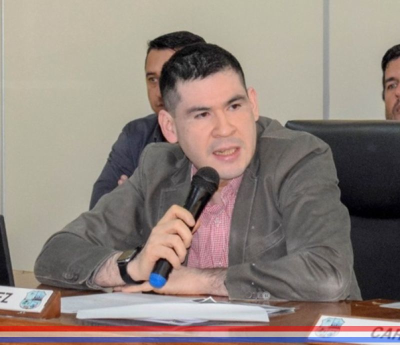 Buscan soluciones para problemática de inundaciones en barrio Cicomar como consecuencia de empedrado presuntamente mal construido