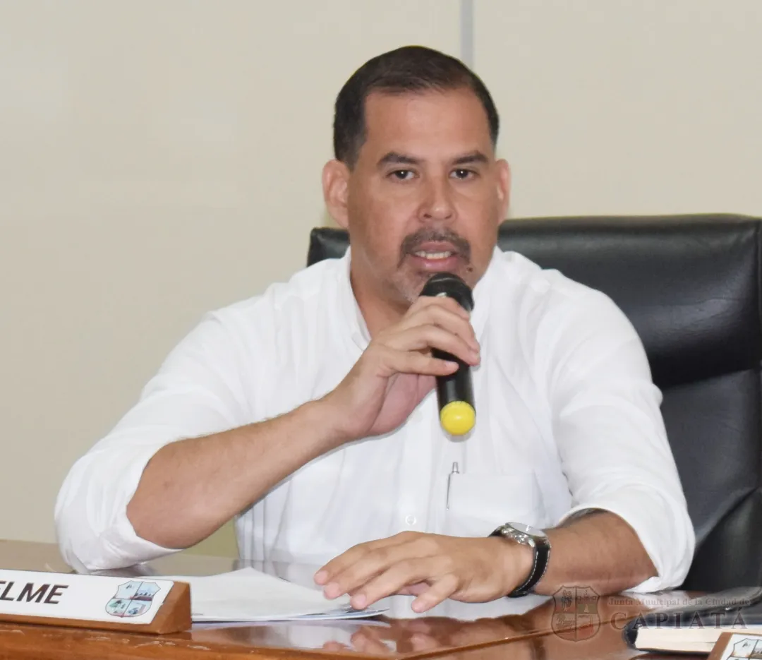 Concejal Riquelme solicita al Ejecutivo Municipal la designación de funcionarios que realicen vigilancia en los puestos de salud