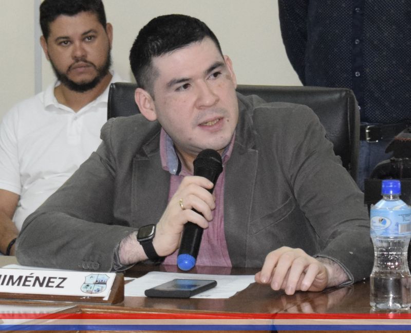 Concejal Jiménez solicitó al Ejecutivo Municipal gestionar ante el MOPC la instalación de reductores de velocidad en zona de la Esc. Blanca Spinzi de Talavera