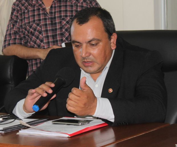 Concejal Garcete presenta Minuta por la que solicita al Ejecutivo Municipal la construcción de una muralla perimetral en el cementerio