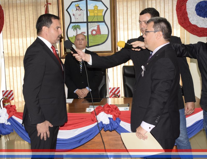 El Lic. José Riquelme juró como Intendente interino de la ciudad de Capiatá