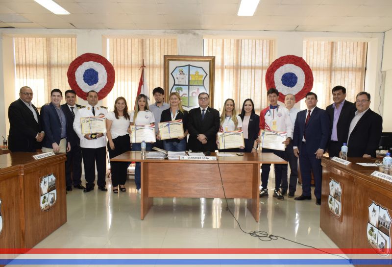 Capiateños destacados durante los Juegos Odesur Asu 2022 recibieron el Reconocimiento al Mérito
