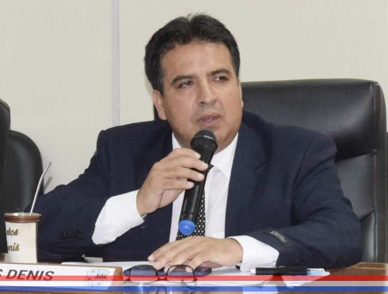 Concejal Denis solicita gestionar una audiencia con el Ministro de Salud para abordar varios temas de interés general