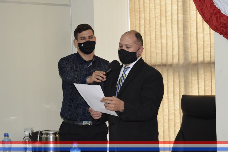 Aprueban adendas a contratos de obras "Construcciones y reparaciones en instituciones educativas"